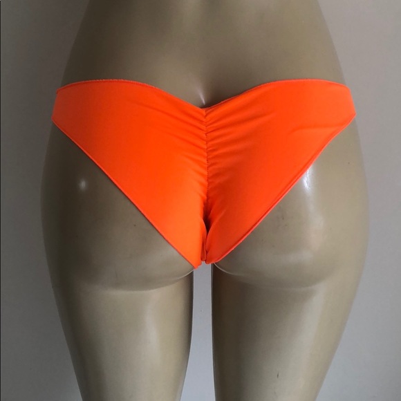 Bikini Bottom - Picture 3 of 3